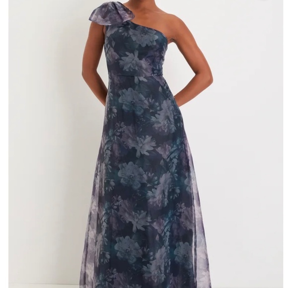 Lulu’s Beyond Fabulous Blue Floral Organza One-Shoulder Maxi Dress - Picture 3 of 6